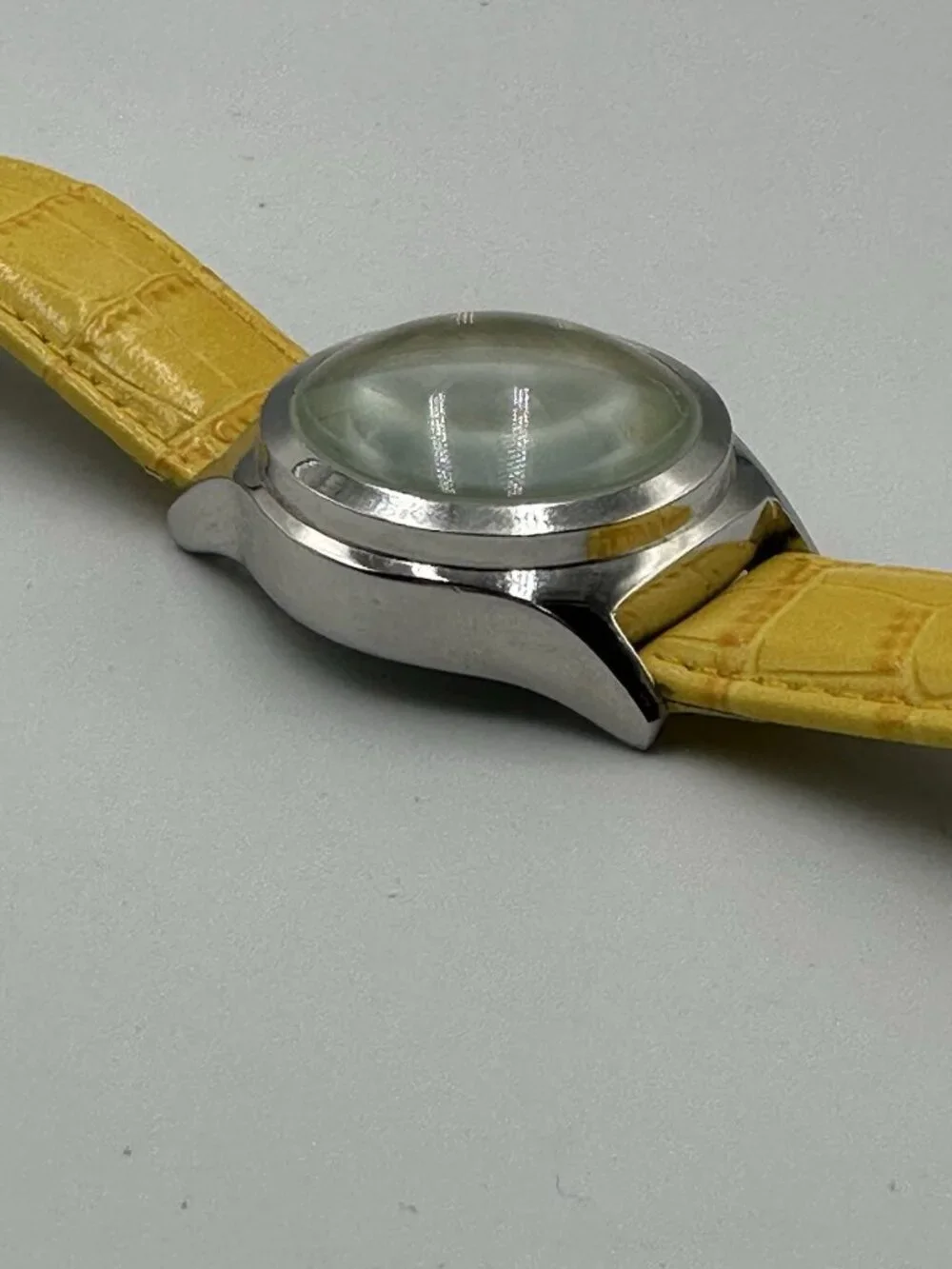 Vintage Faded Glory Watch Women Silver Tone Yellow Band Bubble Crystal Y2K 90s